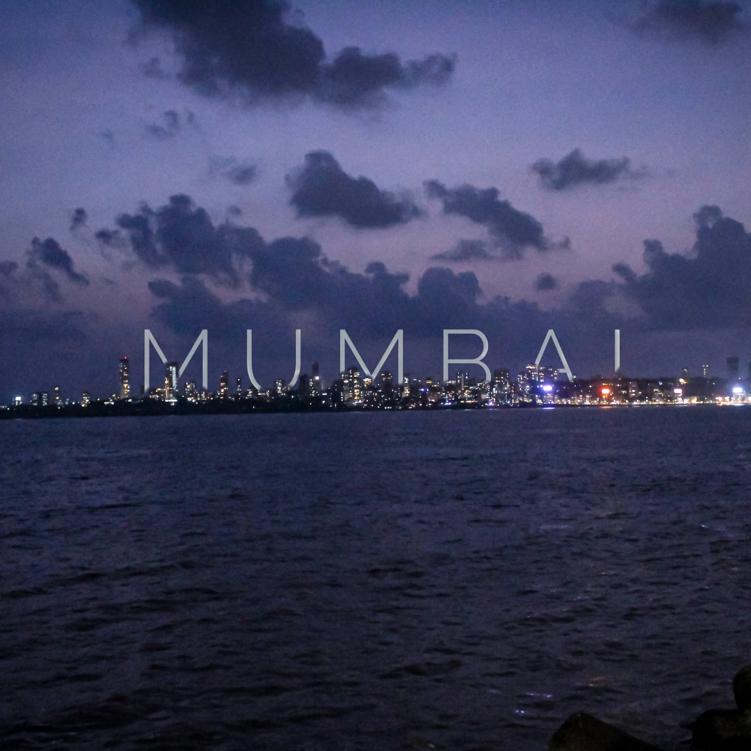 Sea and night image of Mumbai for the page Divorce in Mumbai